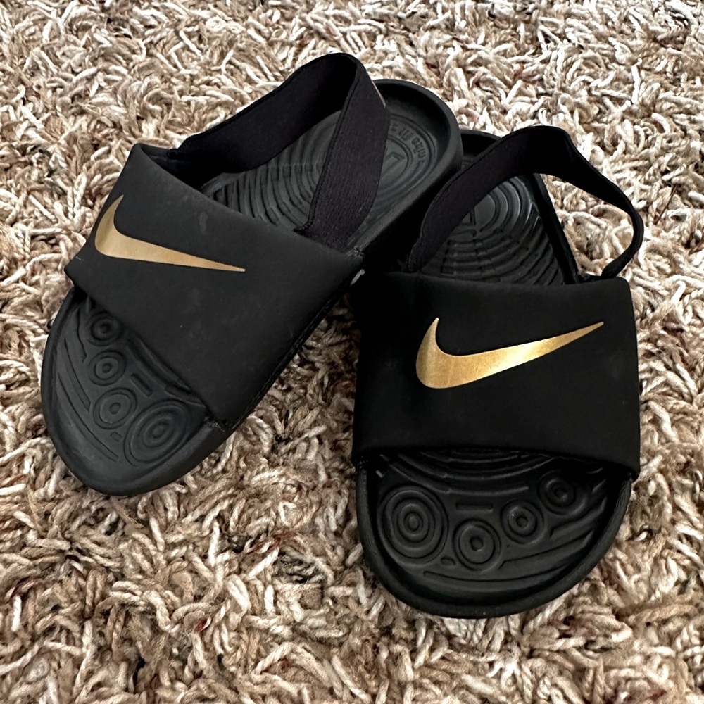 Nike Toddler slides